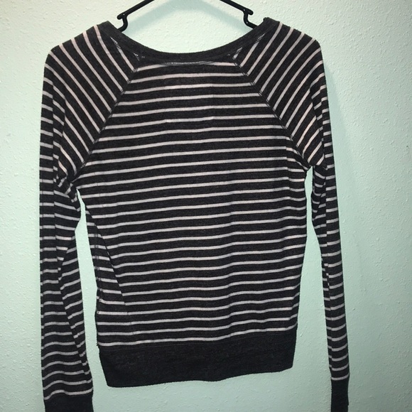 Abercrombie & Fitch Long Sleeve - Picture 3 of 3